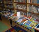 Kolorowe książki dla biblioteki szkolnej w Biesiadkach