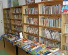 Kolorowe książki dla biblioteki szkolnej w Biesiadkach